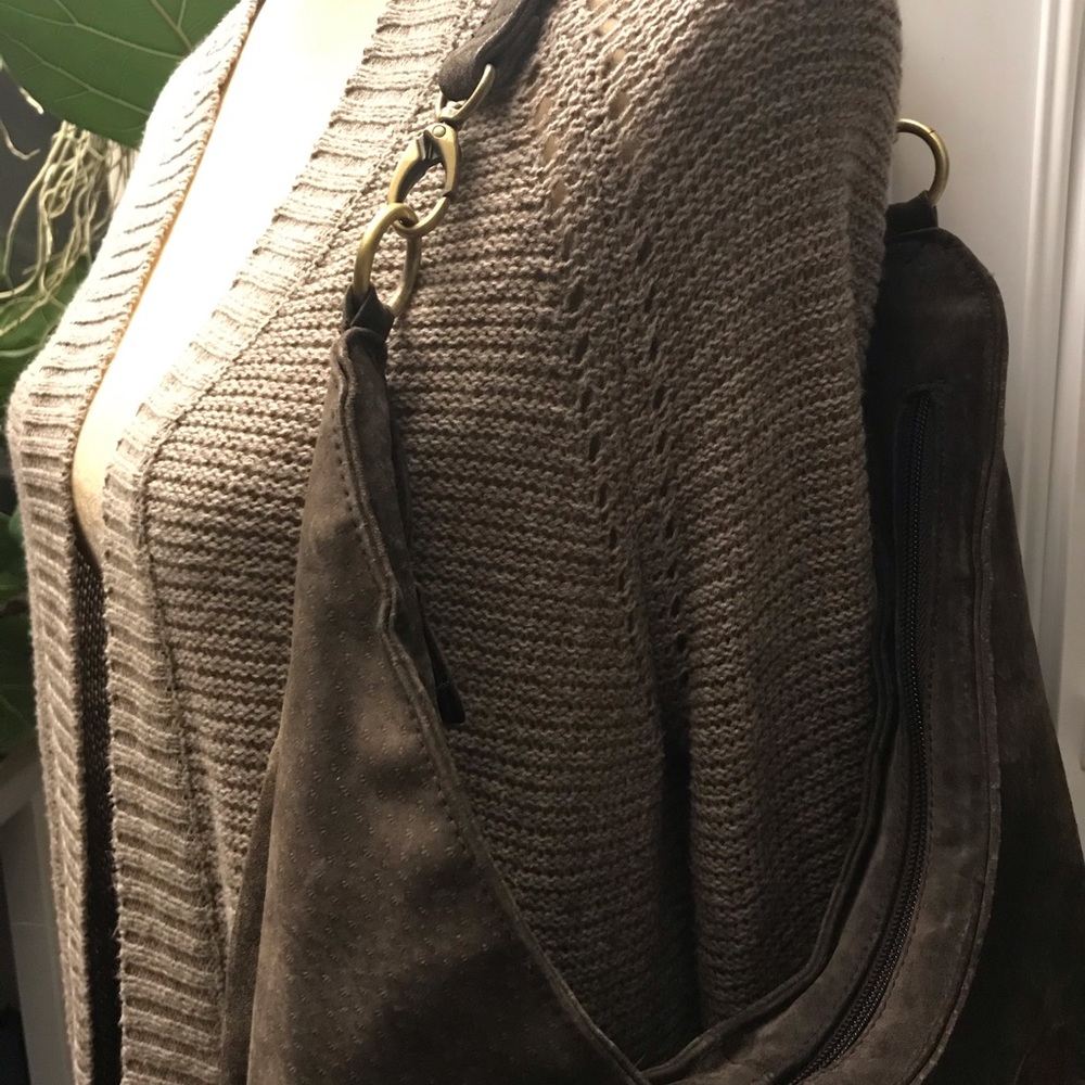 St. John’s Bay Leather Shoulder Bag - Picture 6 of 8